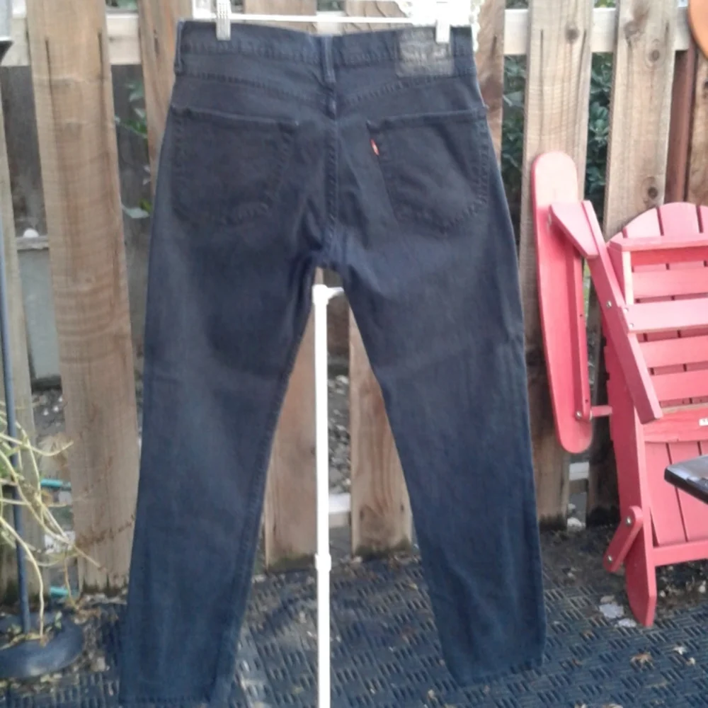 Men's black Levi's 511 waist 32-30 good condition